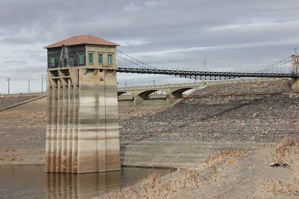 reservoir, low, dry